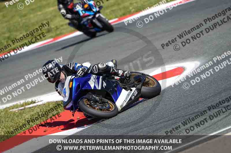 cadwell no limits trackday;cadwell park;cadwell park photographs;cadwell trackday photographs;enduro digital images;event digital images;eventdigitalimages;navarra;no limits trackdays;peter wileman photography;racing digital images;trackday digital images;trackday photos